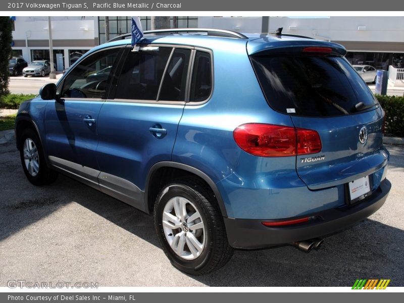 Pacific Blue Metallic / Charcoal 2017 Volkswagen Tiguan S