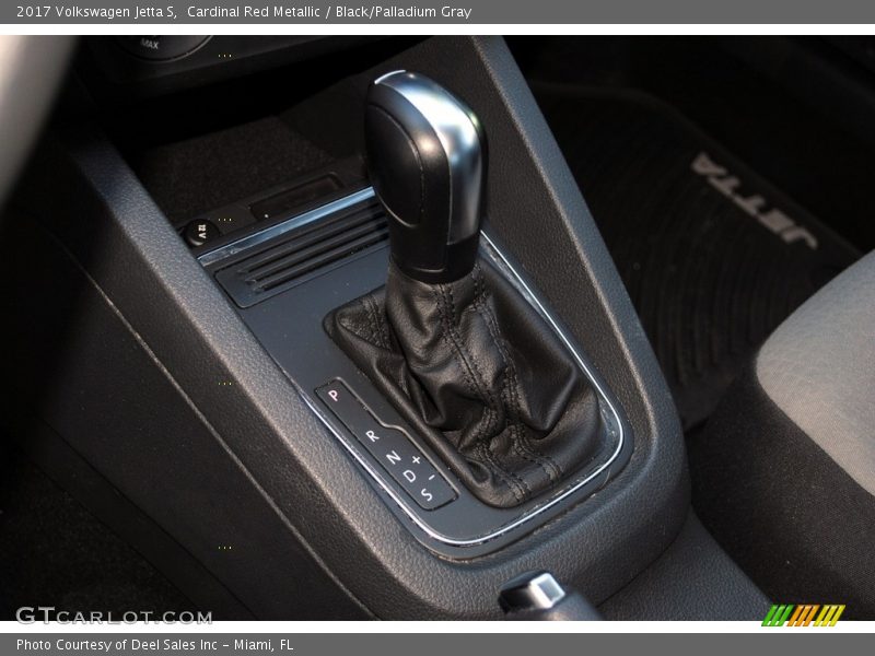 Cardinal Red Metallic / Black/Palladium Gray 2017 Volkswagen Jetta S