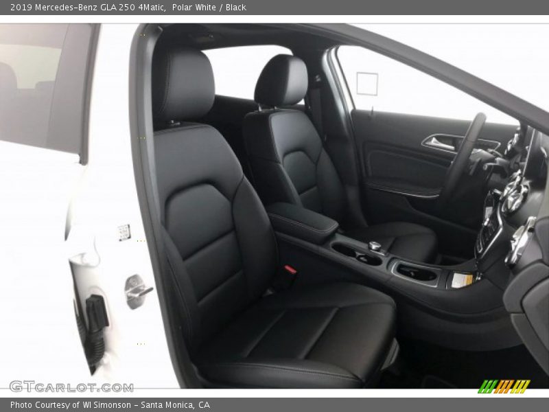 Polar White / Black 2019 Mercedes-Benz GLA 250 4Matic