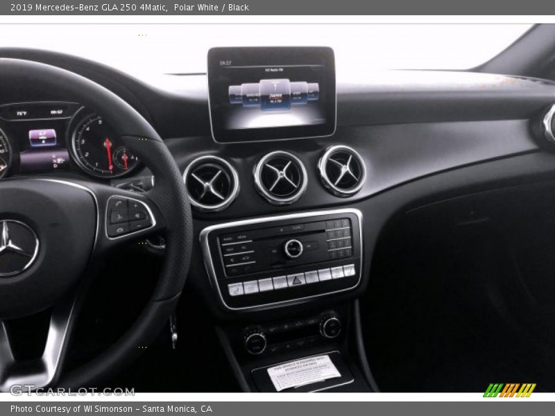 Polar White / Black 2019 Mercedes-Benz GLA 250 4Matic