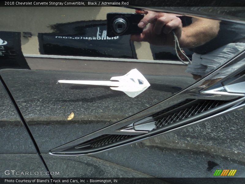 Black / Adrenaline Red 2018 Chevrolet Corvette Stingray Convertible