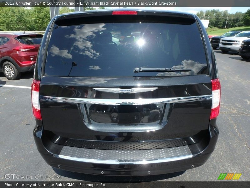 Brilliant Black Crystal Pearl / Black/Light Graystone 2013 Chrysler Town & Country Touring - L
