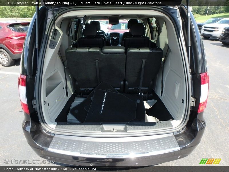 Brilliant Black Crystal Pearl / Black/Light Graystone 2013 Chrysler Town & Country Touring - L