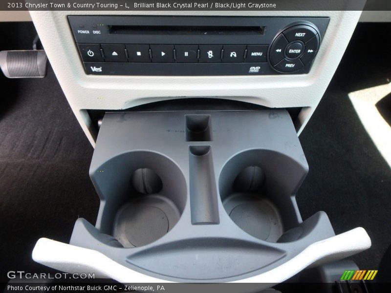 Brilliant Black Crystal Pearl / Black/Light Graystone 2013 Chrysler Town & Country Touring - L