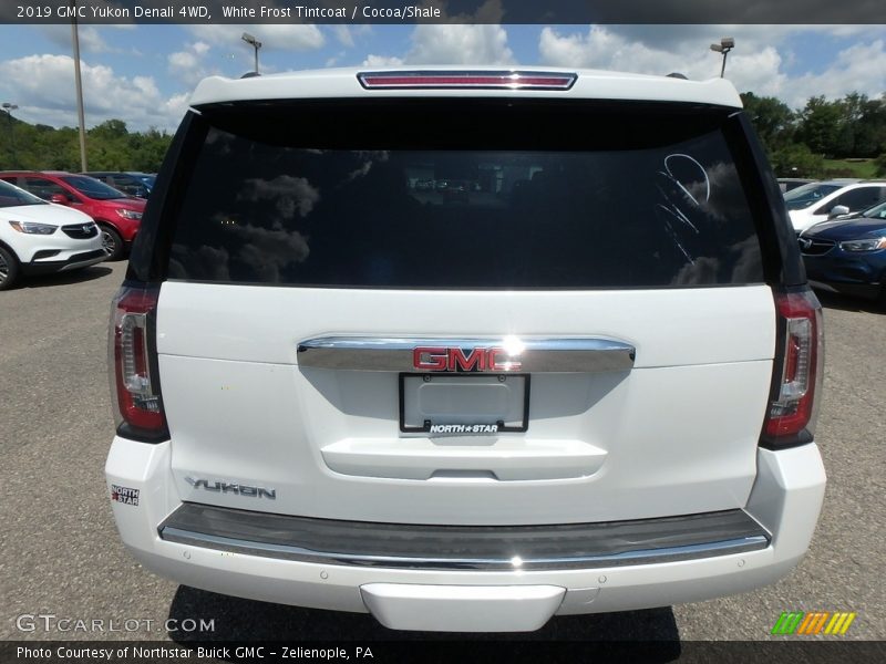 White Frost Tintcoat / Cocoa/Shale 2019 GMC Yukon Denali 4WD