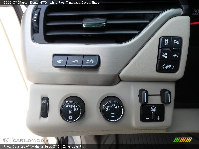 White Frost Tintcoat / Cocoa/Shale 2019 GMC Yukon Denali 4WD