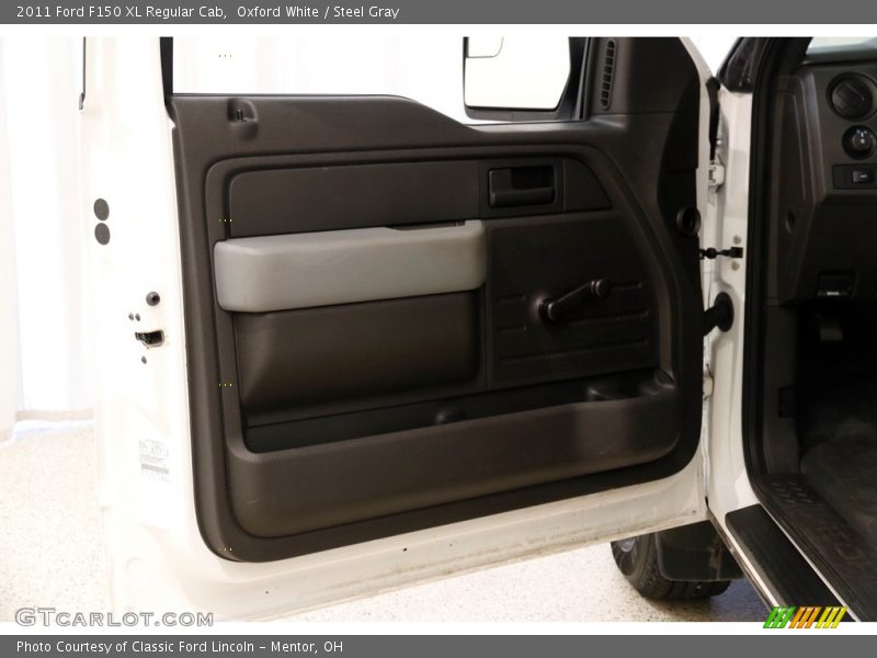 Oxford White / Steel Gray 2011 Ford F150 XL Regular Cab