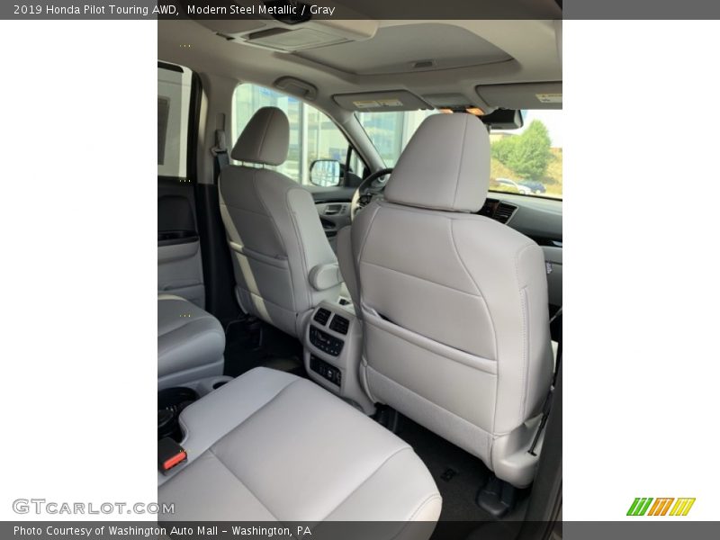 Modern Steel Metallic / Gray 2019 Honda Pilot Touring AWD