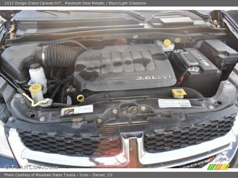 Maximum Steel Metallic / Black/Light Graystone 2013 Dodge Grand Caravan SXT