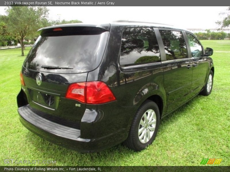 Nocturne Black Metallic / Aero Gray 2012 Volkswagen Routan SE