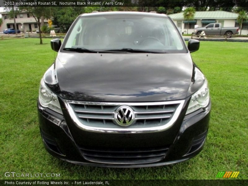 Nocturne Black Metallic / Aero Gray 2012 Volkswagen Routan SE