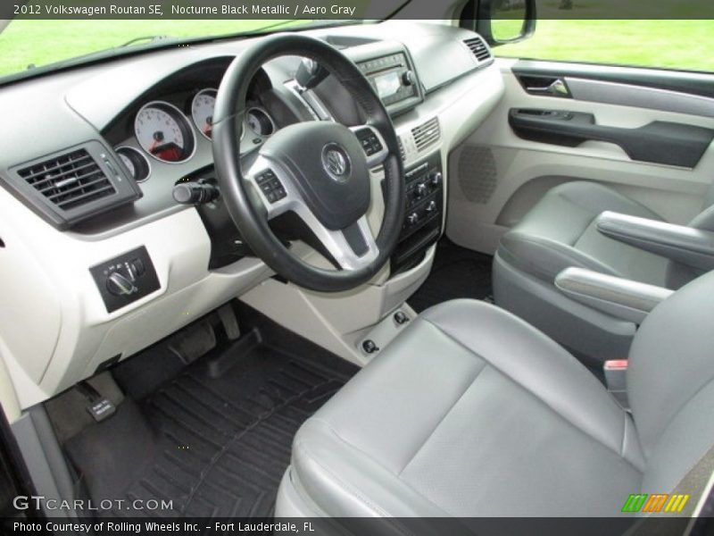 Nocturne Black Metallic / Aero Gray 2012 Volkswagen Routan SE