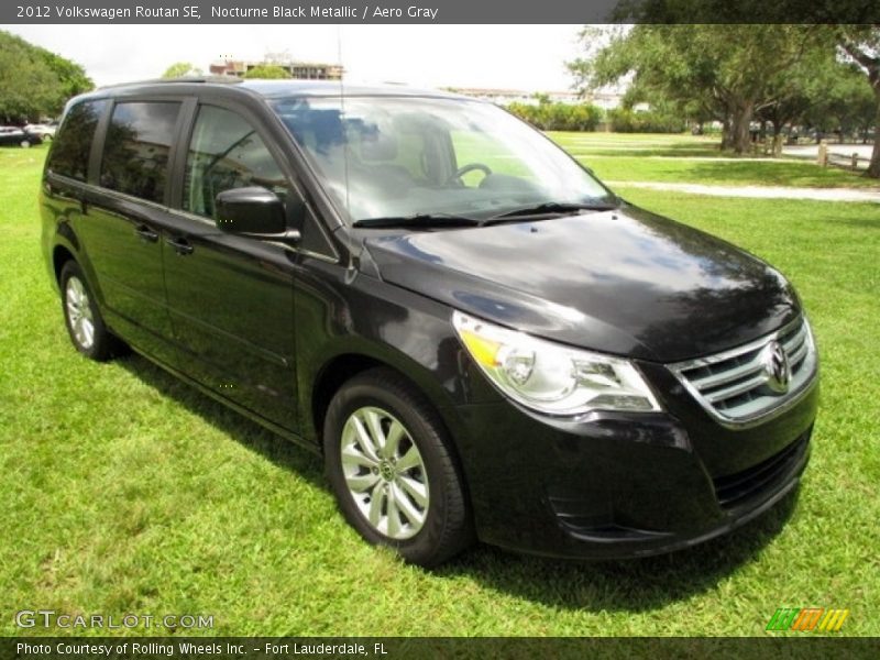 Nocturne Black Metallic / Aero Gray 2012 Volkswagen Routan SE