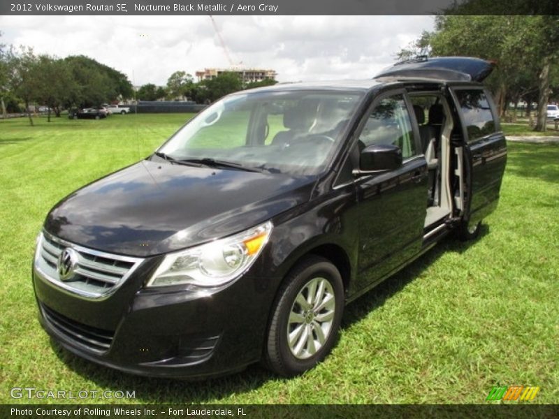 Nocturne Black Metallic / Aero Gray 2012 Volkswagen Routan SE