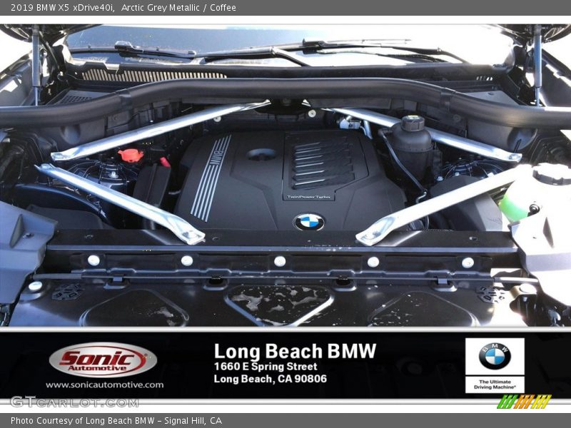 Arctic Grey Metallic / Coffee 2019 BMW X5 xDrive40i