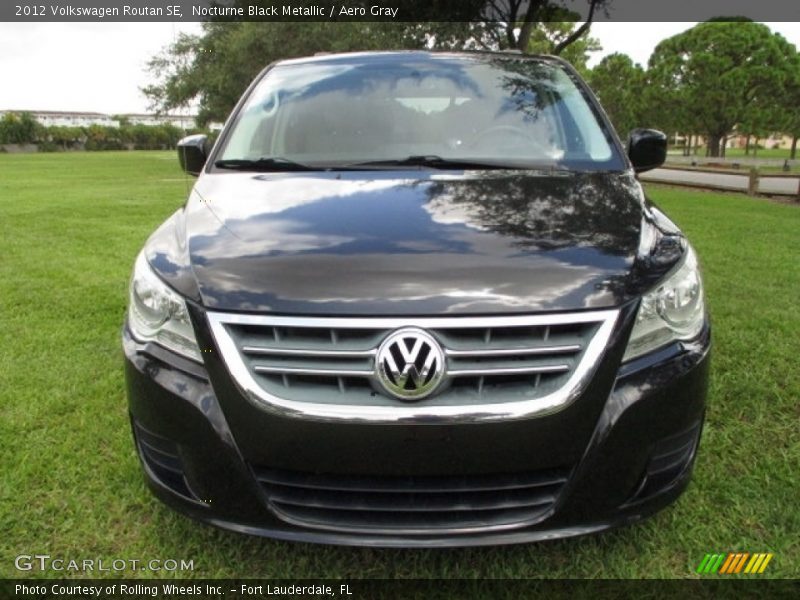 Nocturne Black Metallic / Aero Gray 2012 Volkswagen Routan SE