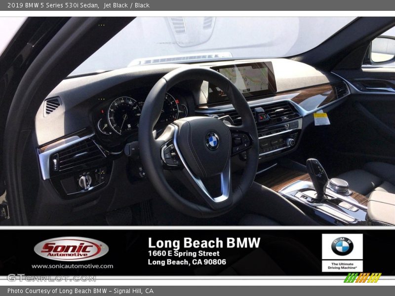 Jet Black / Black 2019 BMW 5 Series 530i Sedan