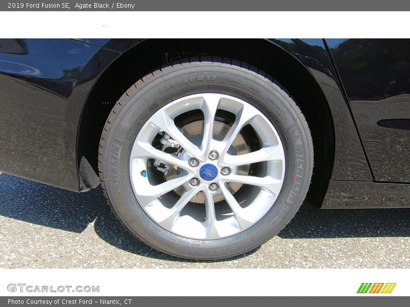 Agate Black / Ebony 2019 Ford Fusion SE