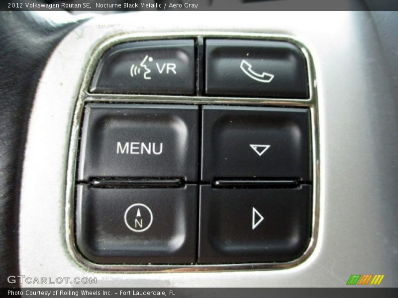 Nocturne Black Metallic / Aero Gray 2012 Volkswagen Routan SE