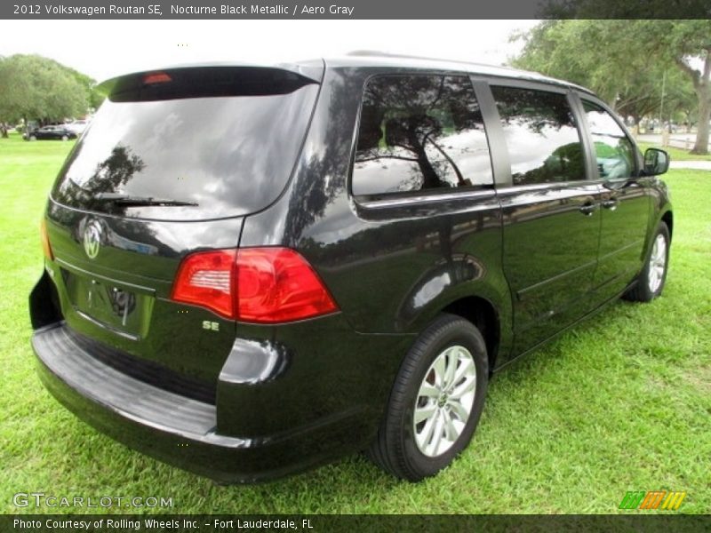 Nocturne Black Metallic / Aero Gray 2012 Volkswagen Routan SE