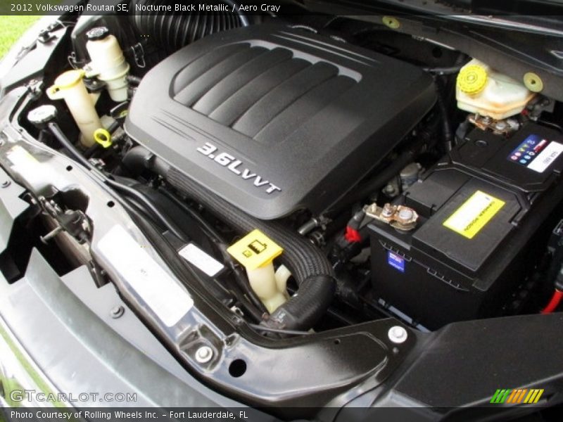 Nocturne Black Metallic / Aero Gray 2012 Volkswagen Routan SE