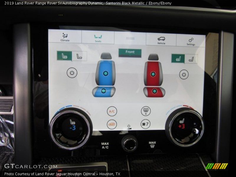 Controls of 2019 Range Rover SVAutobiography Dynamic