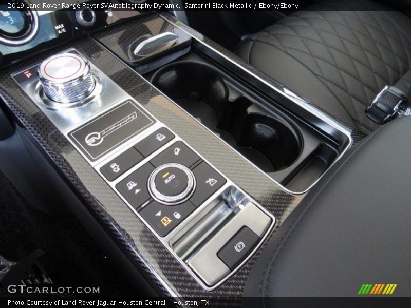 Controls of 2019 Range Rover SVAutobiography Dynamic