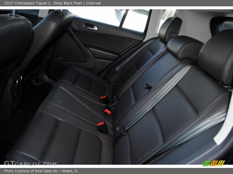 Deep Black Pearl / Charcoal 2017 Volkswagen Tiguan S