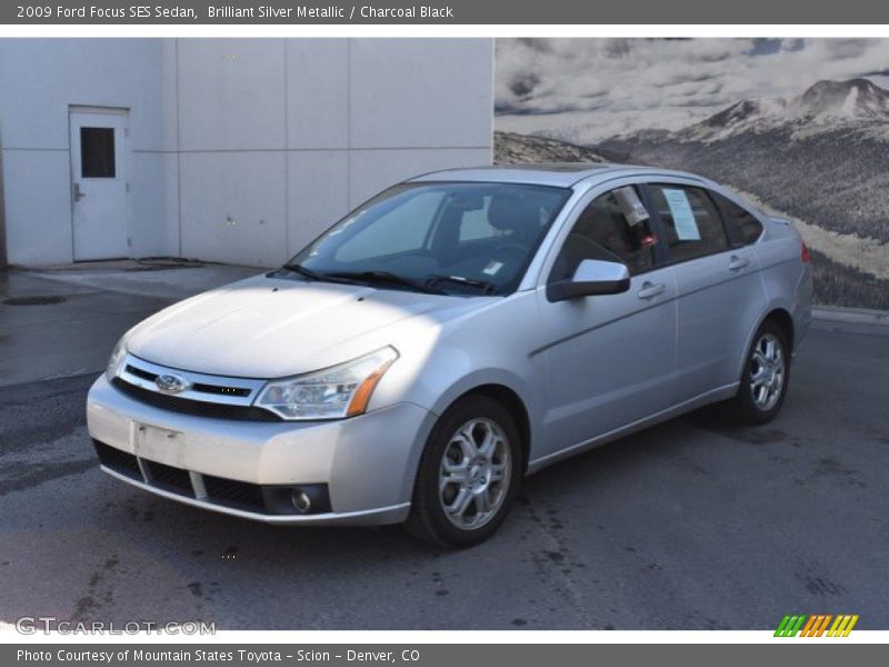 Brilliant Silver Metallic / Charcoal Black 2009 Ford Focus SES Sedan