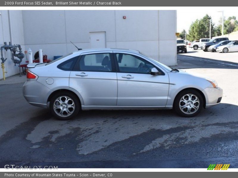 Brilliant Silver Metallic / Charcoal Black 2009 Ford Focus SES Sedan