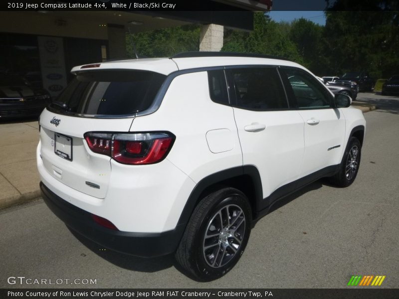 White / Black/Ski Gray 2019 Jeep Compass Latitude 4x4