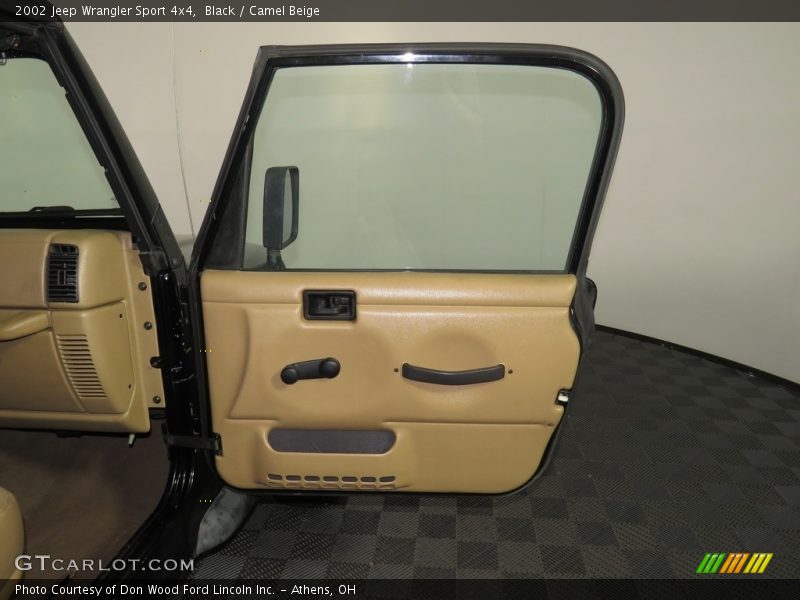 Black / Camel Beige 2002 Jeep Wrangler Sport 4x4