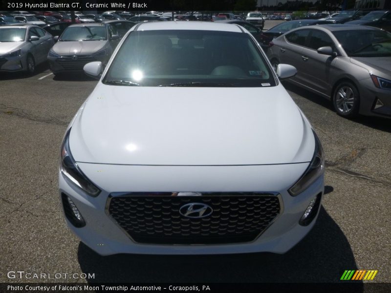 Ceramic White / Black 2019 Hyundai Elantra GT