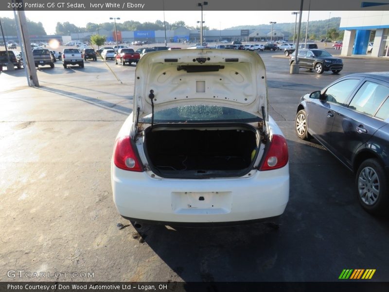 Ivory White / Ebony 2005 Pontiac G6 GT Sedan