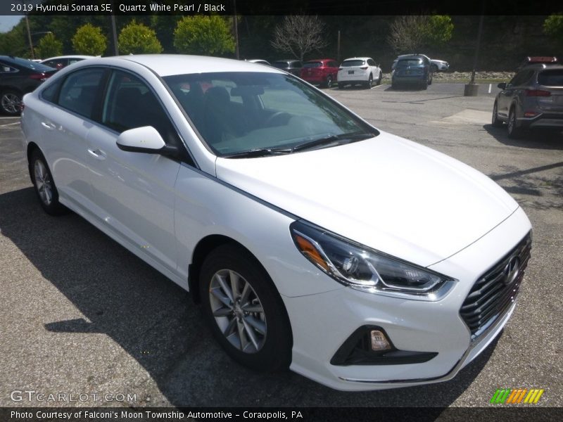 Quartz White Pearl / Black 2019 Hyundai Sonata SE