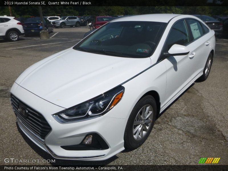 Quartz White Pearl / Black 2019 Hyundai Sonata SE