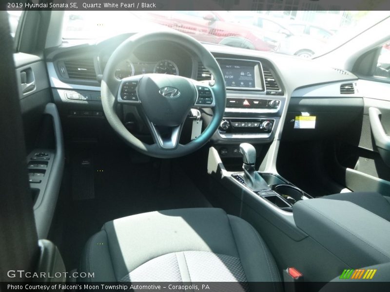 Quartz White Pearl / Black 2019 Hyundai Sonata SE