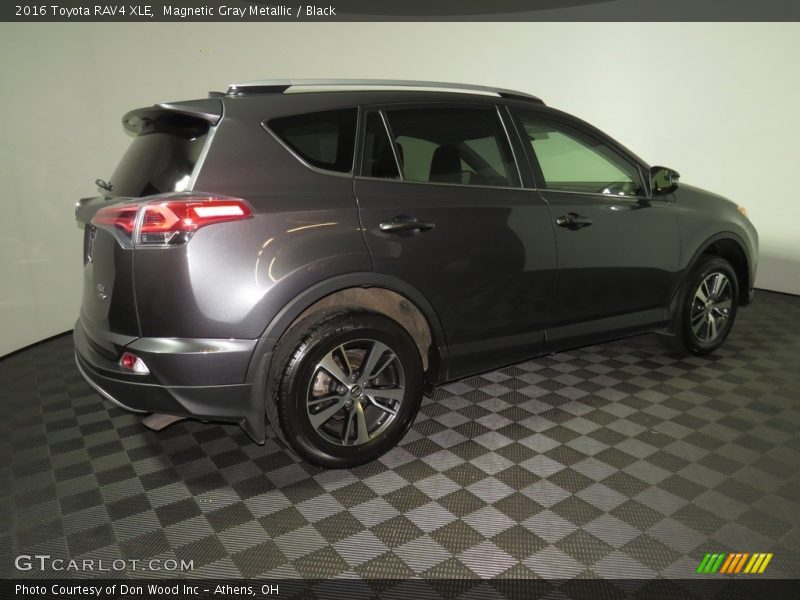 Magnetic Gray Metallic / Black 2016 Toyota RAV4 XLE