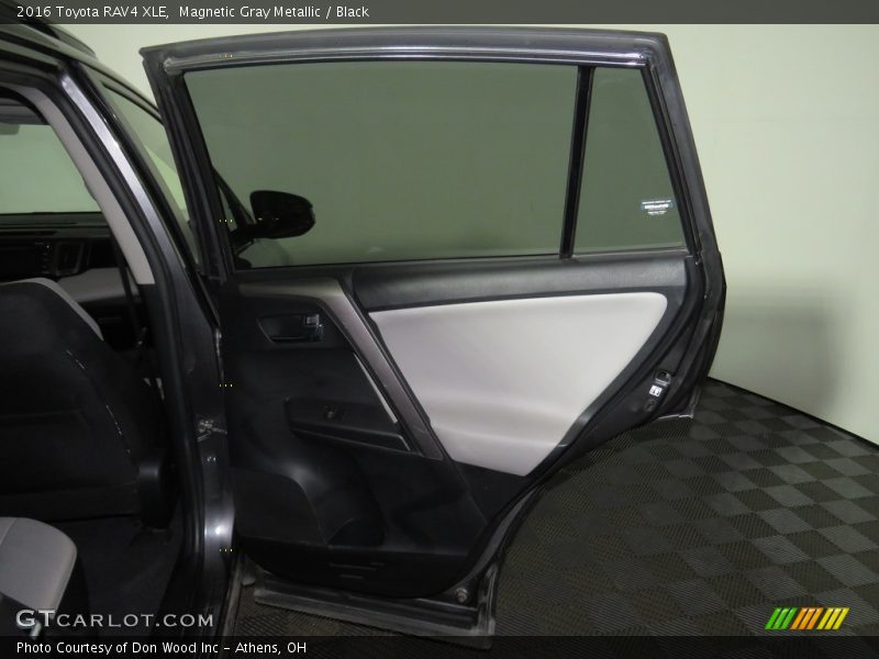 Magnetic Gray Metallic / Black 2016 Toyota RAV4 XLE