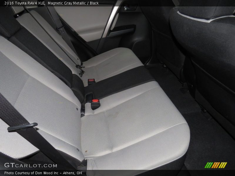 Magnetic Gray Metallic / Black 2016 Toyota RAV4 XLE