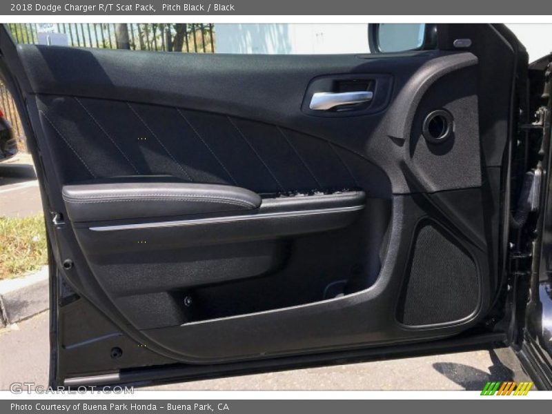 Pitch Black / Black 2018 Dodge Charger R/T Scat Pack