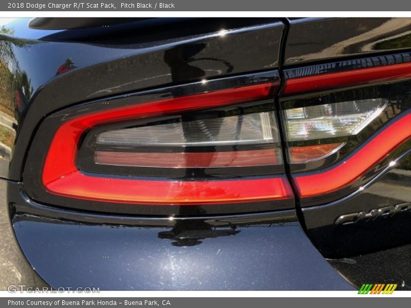Pitch Black / Black 2018 Dodge Charger R/T Scat Pack