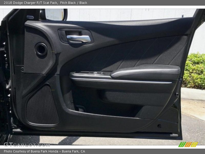 Pitch Black / Black 2018 Dodge Charger R/T Scat Pack