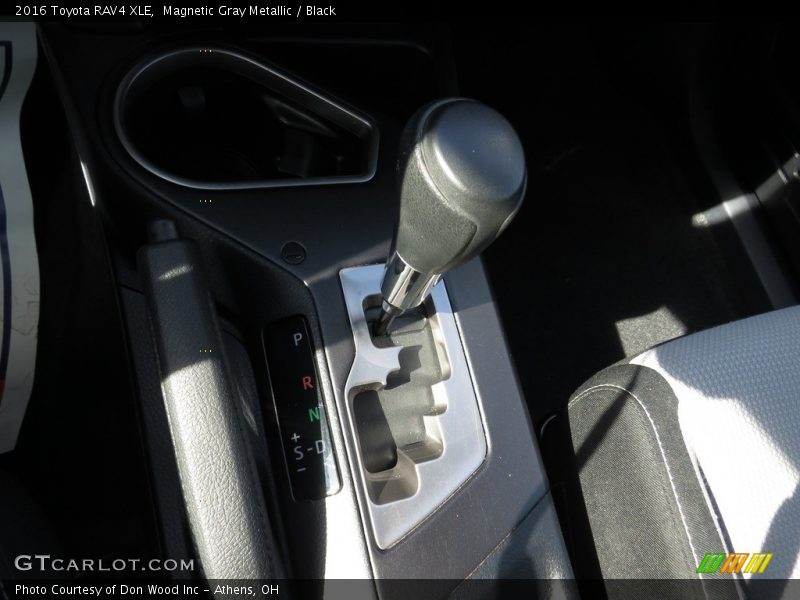 Magnetic Gray Metallic / Black 2016 Toyota RAV4 XLE