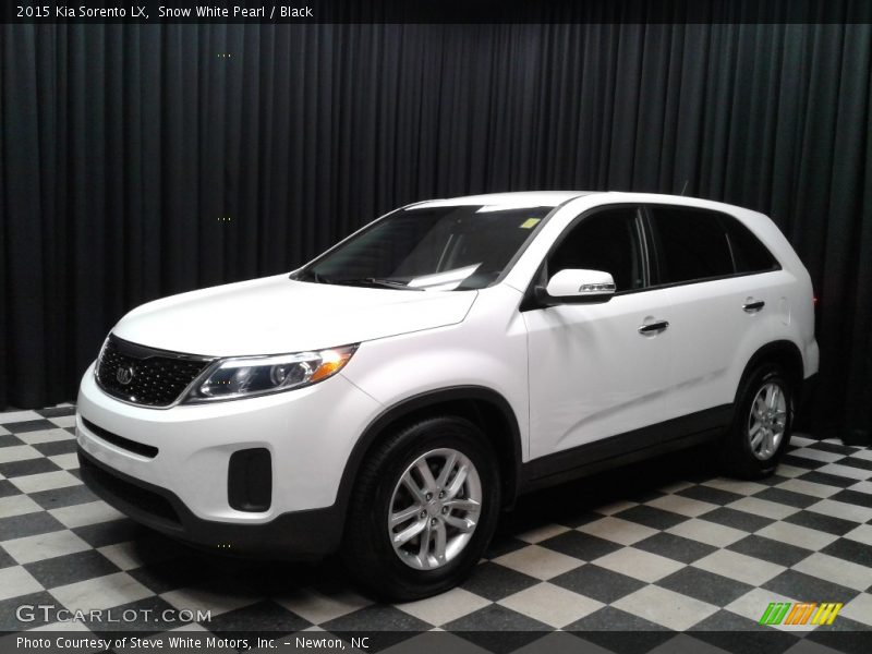 Snow White Pearl / Black 2015 Kia Sorento LX