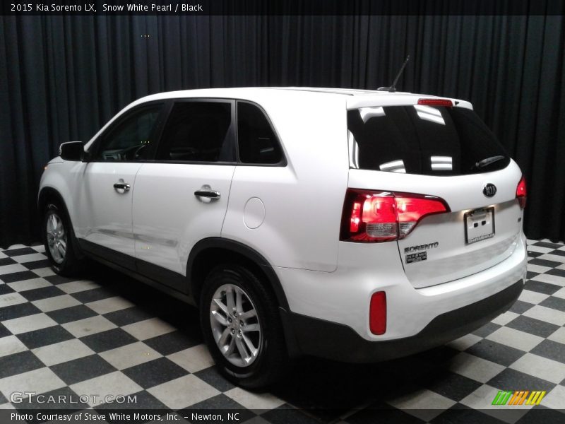 Snow White Pearl / Black 2015 Kia Sorento LX