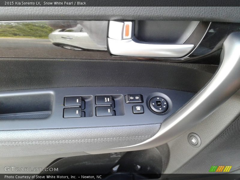 Snow White Pearl / Black 2015 Kia Sorento LX