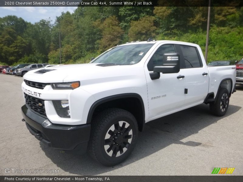 Front 3/4 View of 2020 Silverado 2500HD Custom Crew Cab 4x4