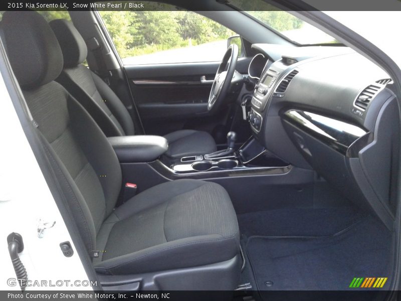 Snow White Pearl / Black 2015 Kia Sorento LX