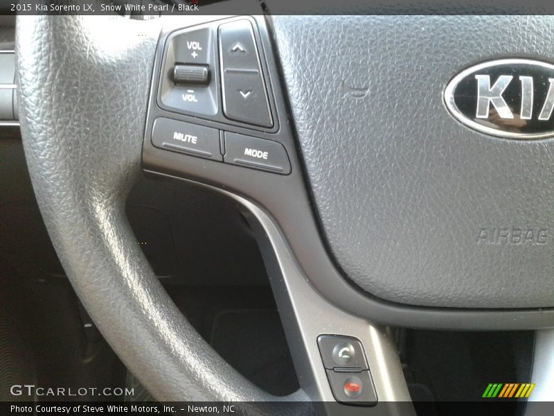 Snow White Pearl / Black 2015 Kia Sorento LX